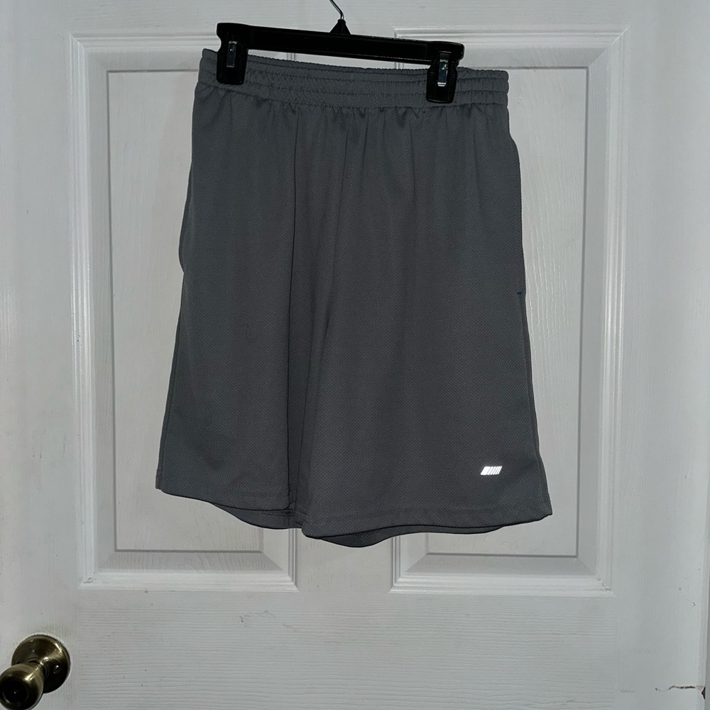 Amazon Essentials Men's Gray Athletic Shorts